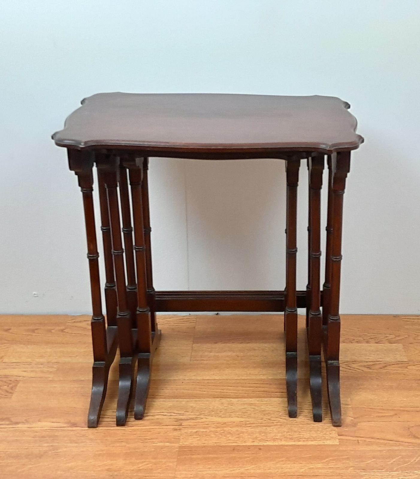 Mahogany Vintage Williams & Cox Nest Of 3 Side Tables photo furniture