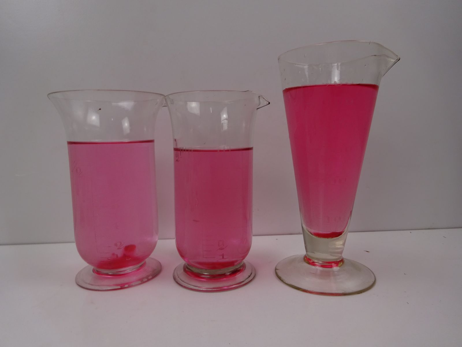 8 Early 1900s Chemist Measuring Glasses & 2 Stirrers photo 160.0
