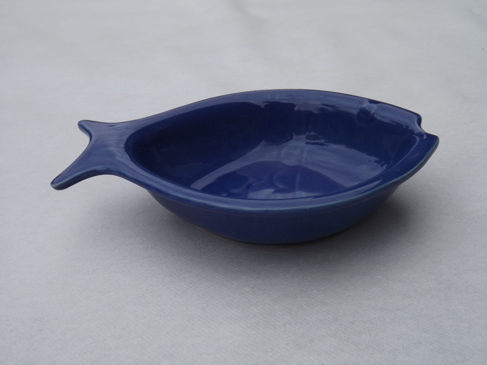 photo furniture Set Of 6 Vintage Blue Ceramic Fish Dishes – Coastal Tableware & Home Decor