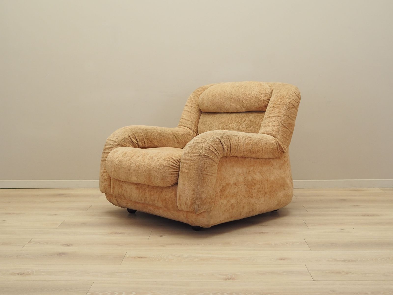 Beige Armchair Italian Design 1960s Production: Italy photo for sale