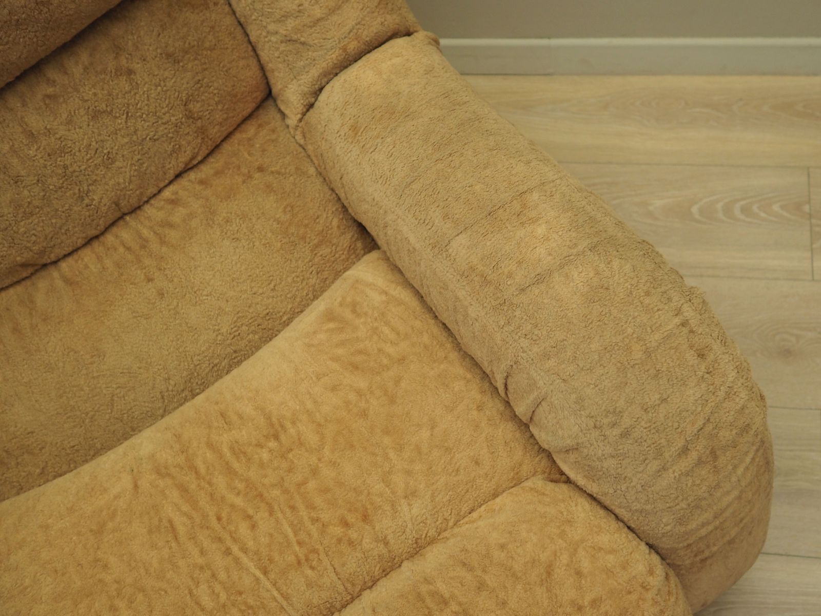 1049.0 Beige Armchair Italian Design 1960s Production: Italy photo