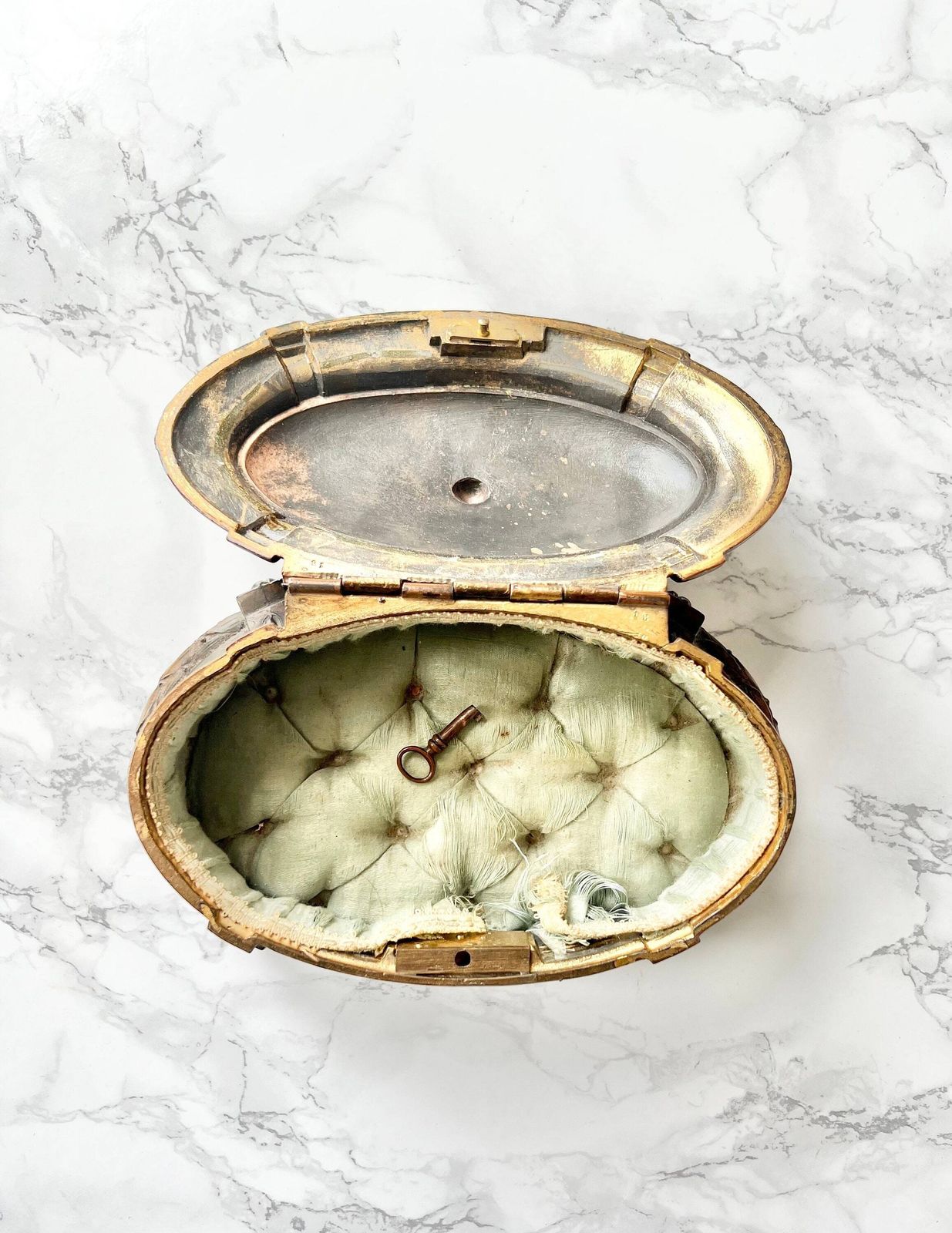 Antique French Large French Jewelry Box Romantic Victorian Metal Chest Boudoir Rare Silk Padded Precious Jewel Box Marie Antoinette Rococo photo vinterior