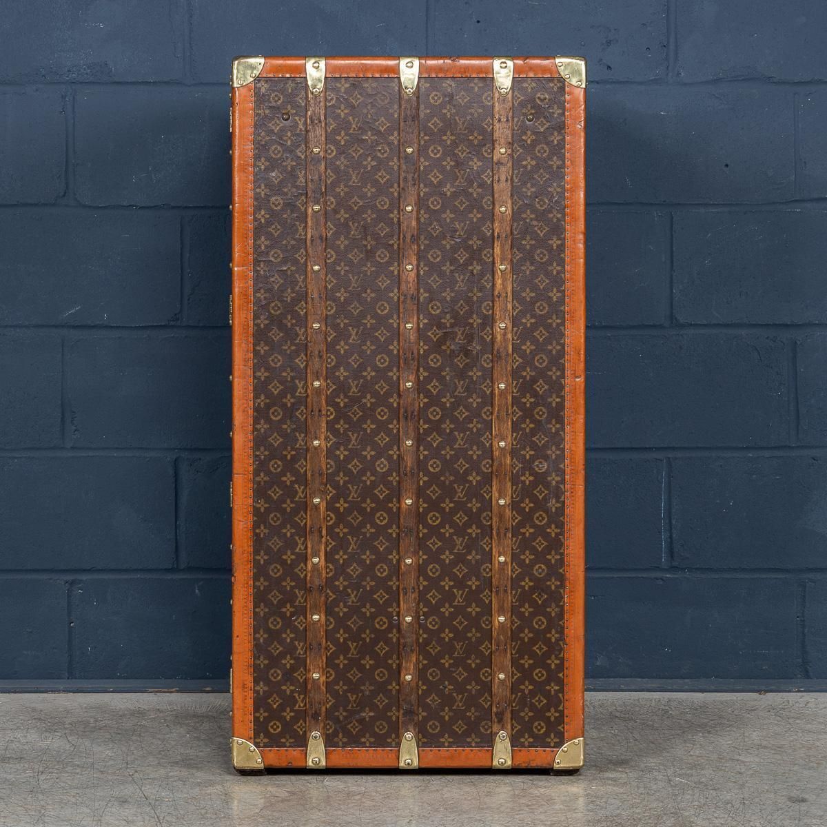 20th Century Louis Vuitton Wardrobe Trunk In Monogram Canvas, France C.1930 photo vinterior