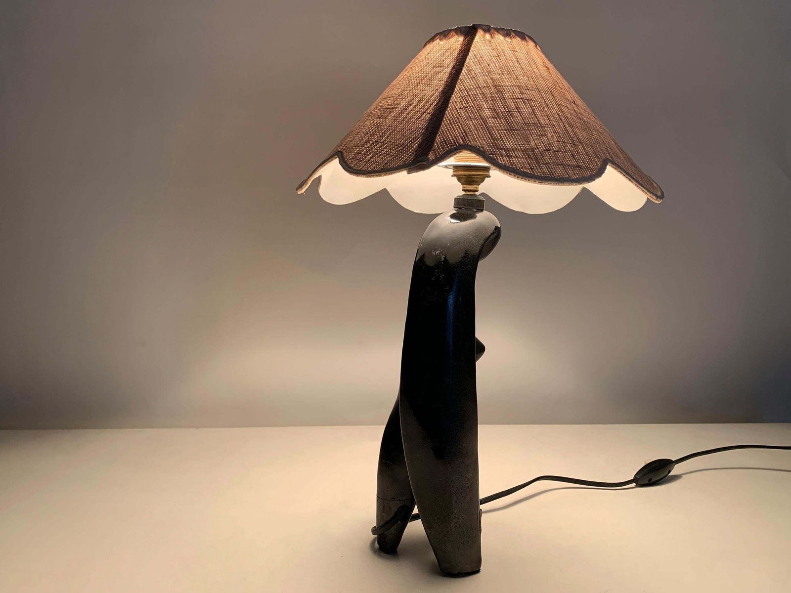 photo vinterior Art Deco Stylized Woman Figure Sculptural Table Lamp In Black Terracotta, France