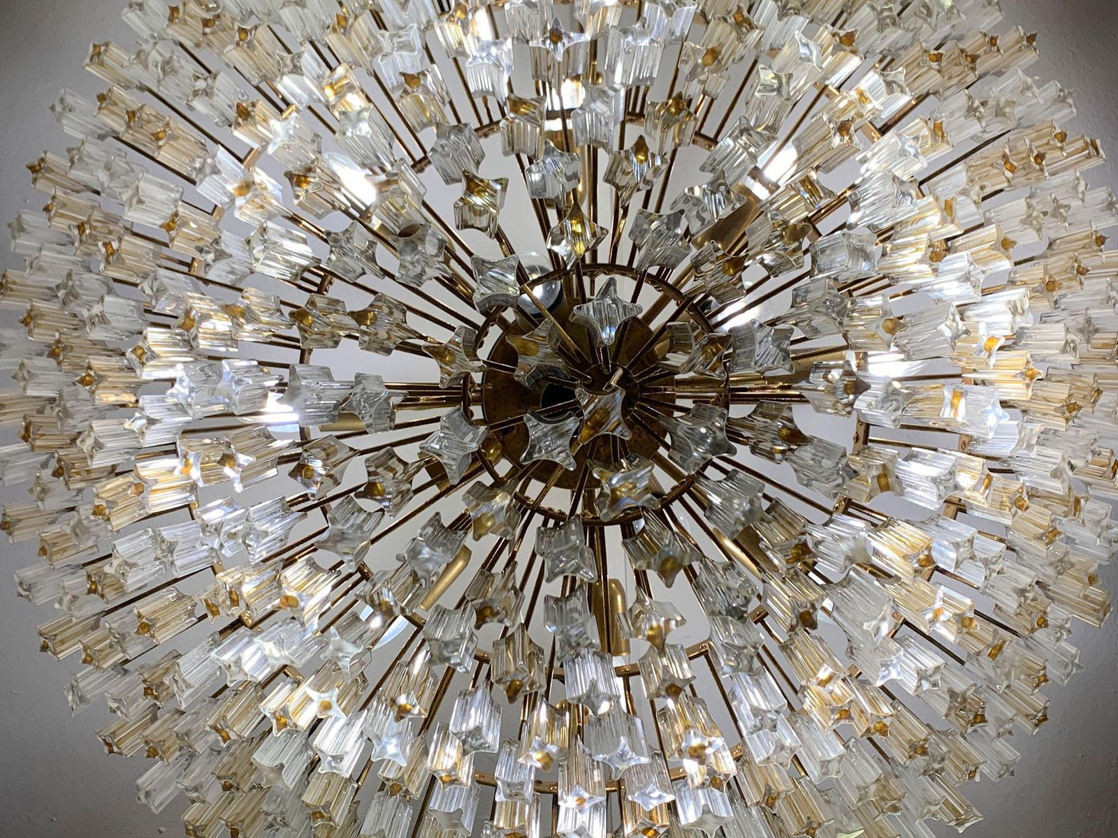 photo vinterior Quadriedro Murano Glass Chandelier By Venini , Circa 1960s
