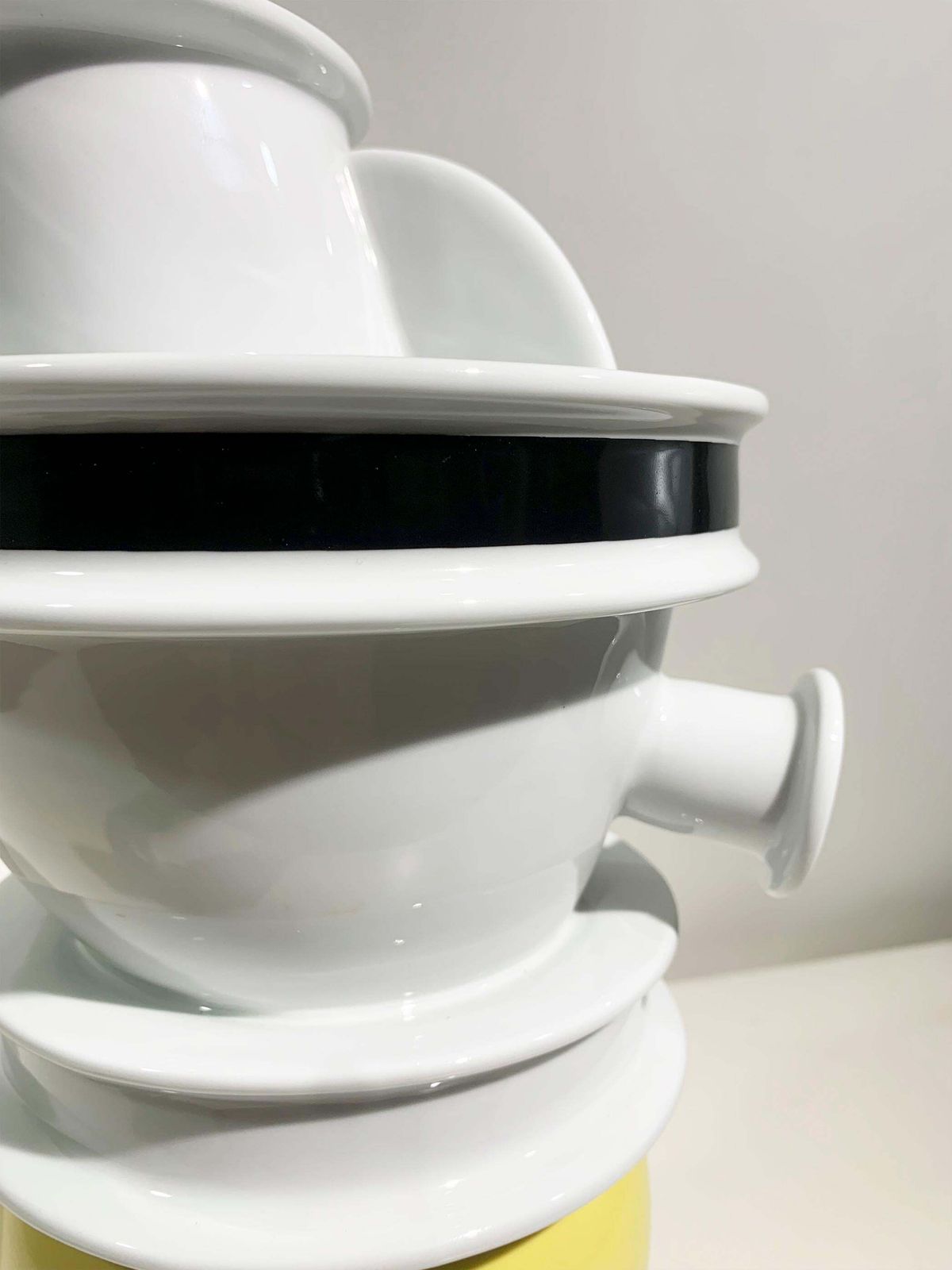 Euphrates Vase, Designed By Ettore Sottsass In 1983 For Memphis Milano photo vintage