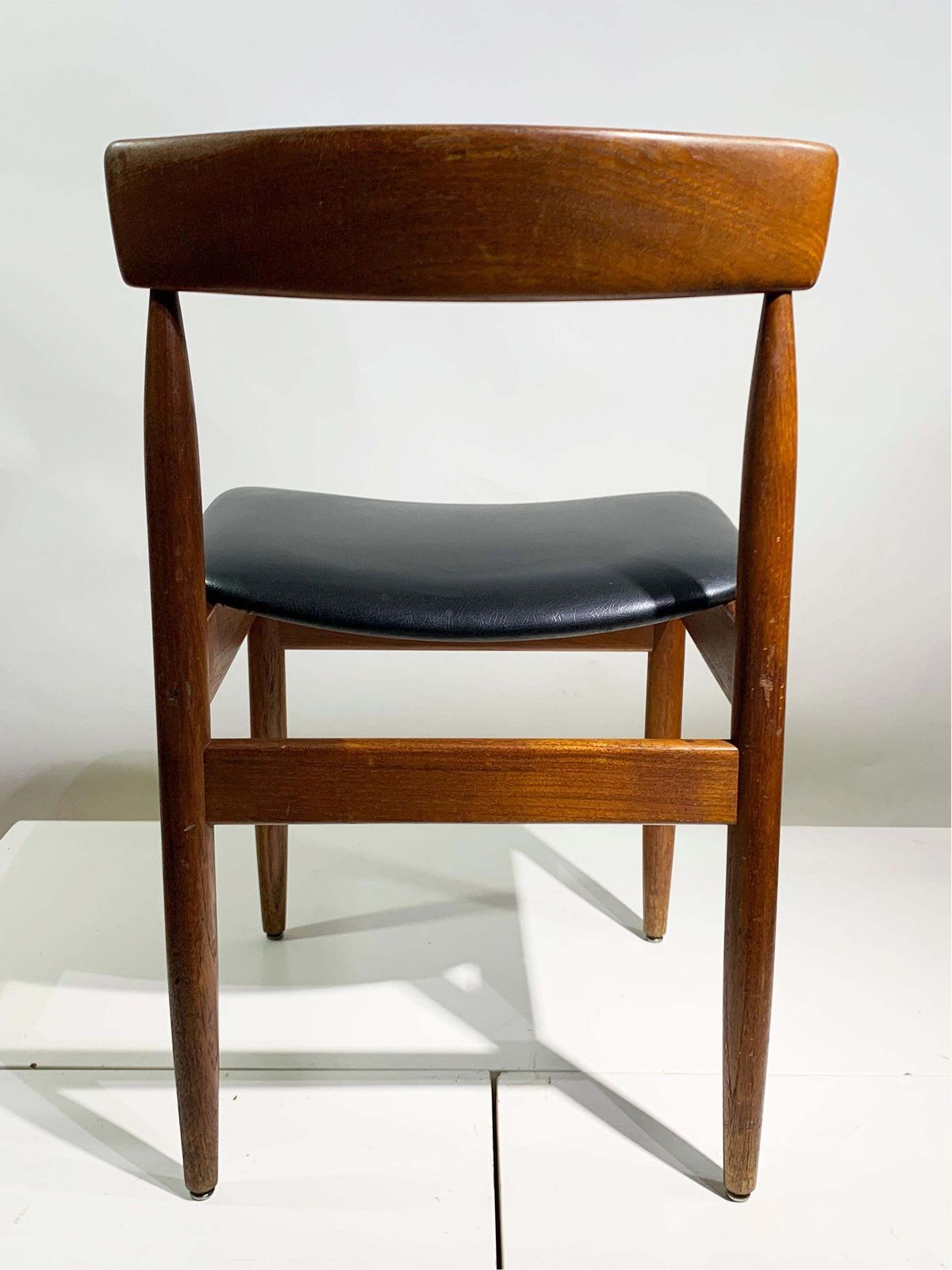 photo furniture Set Of 6 Mid 20th Century Scandinavian Dining Chairs