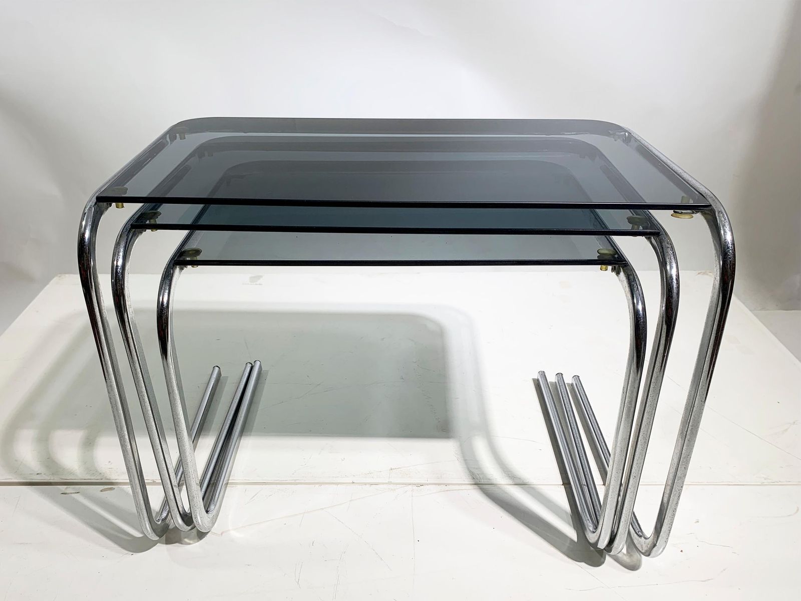 Set Of 3 Late 20th Century Nesting Side Tables In Chrome And Smoked Glass photo Furniture