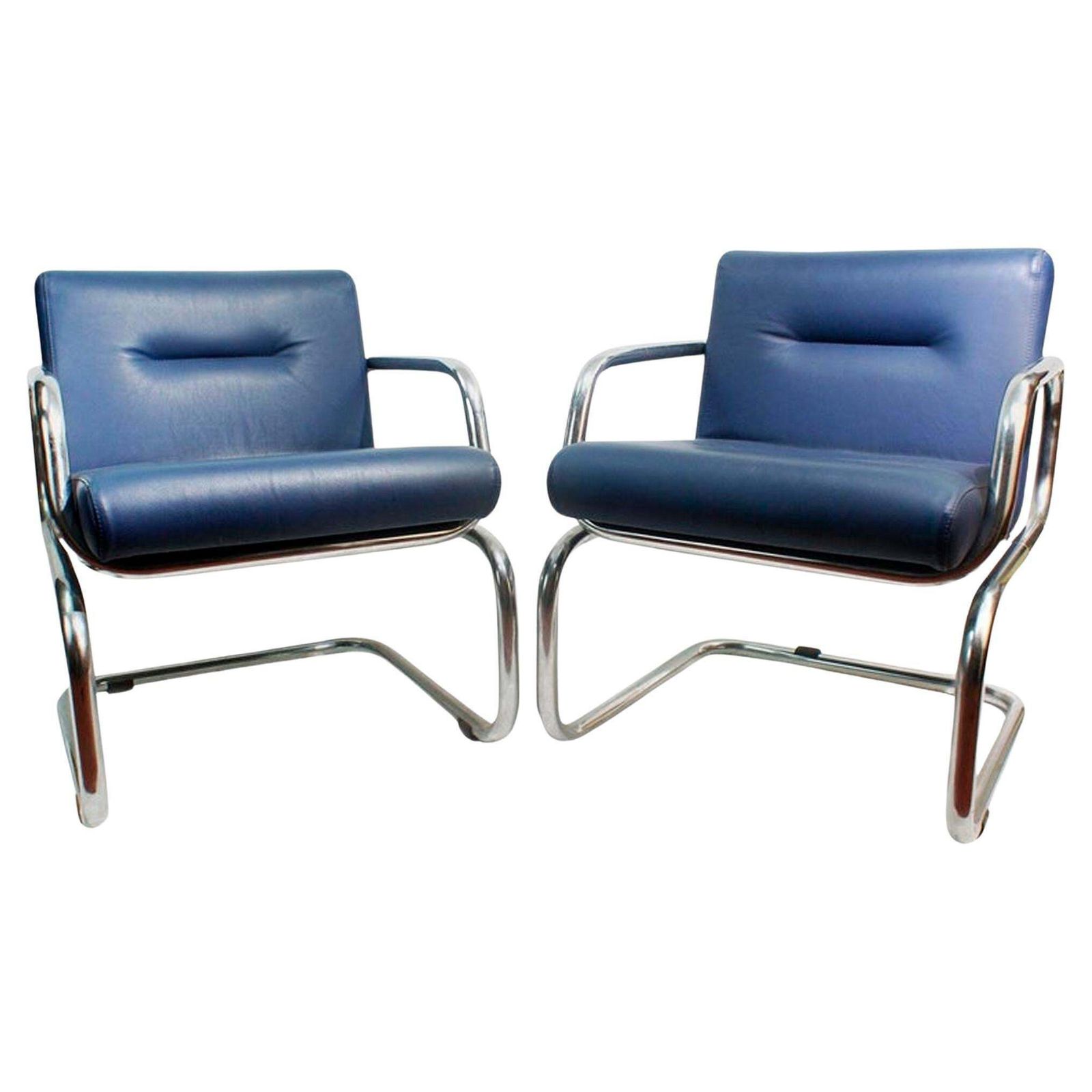 Pair Of Cantilever Leather Lounge Chairs Manufactured By Thonet In 1980