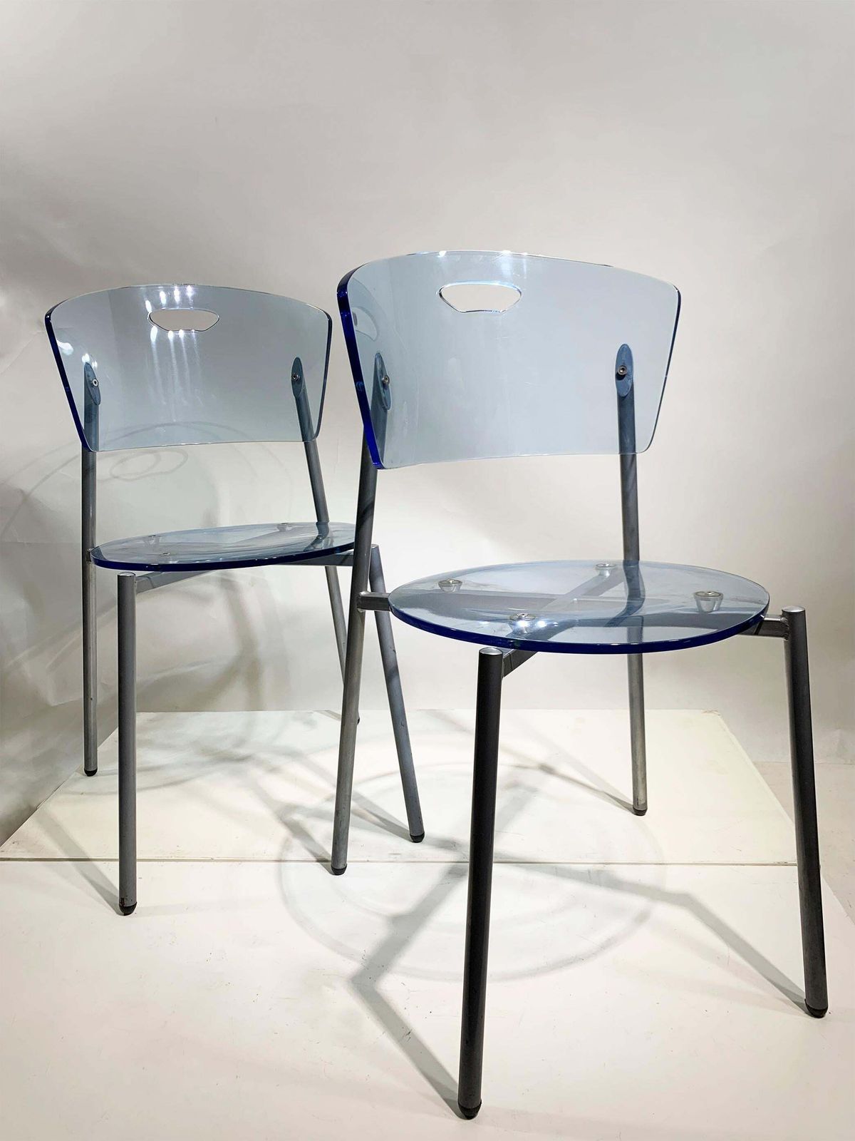 Set Of 4 Mid Century Modern Blue Transparent Pmma Chairs photo for sale