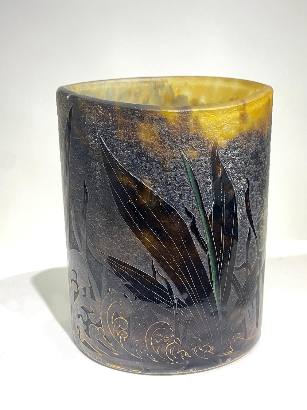 Art Nouveau, Cameo Glass Vase With Gilded Daum Nancy Signature photo Home Decor