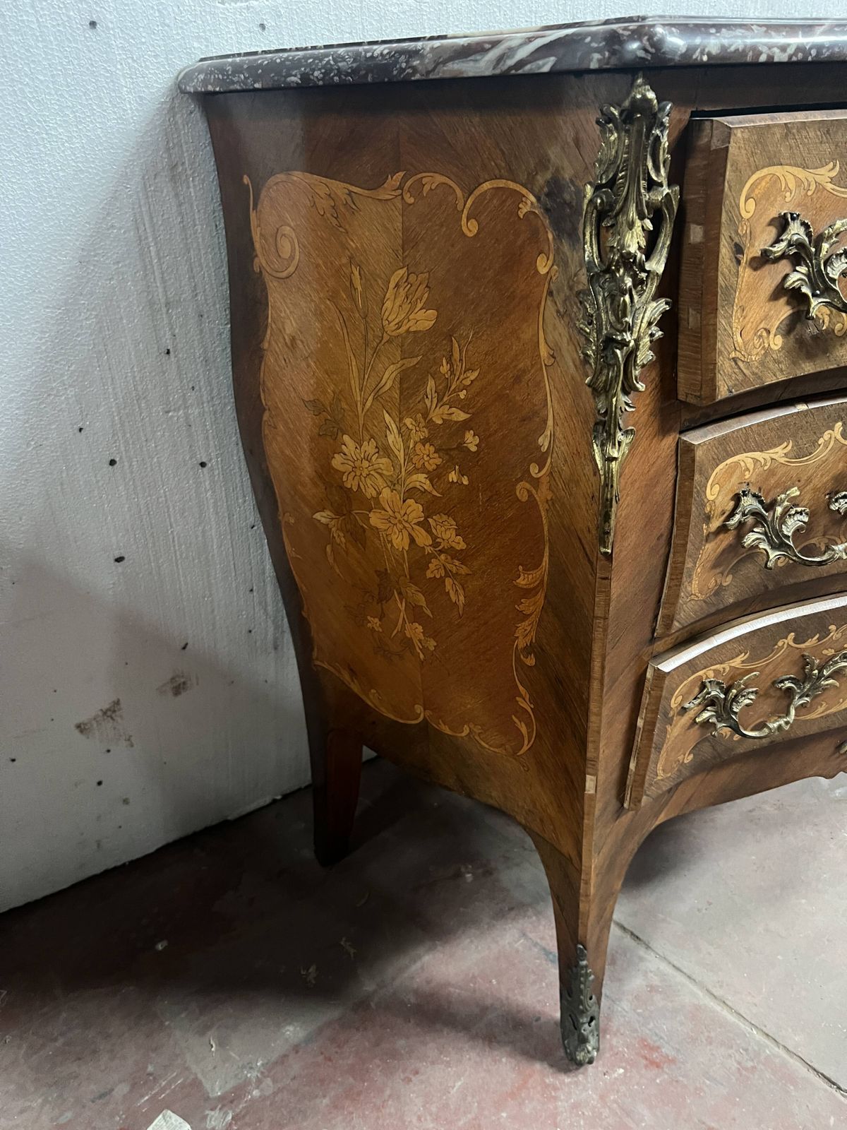 Louis XV Style Chest Of Drawers With Marquetry On All Sides, 20th Century photo buy