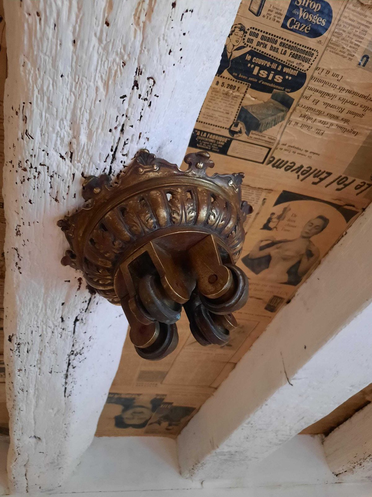 Bronze Ceiling Pulley Chandeliers Antique Chateau French Chandelier Lighting Interior Decor Quality 2.2kg