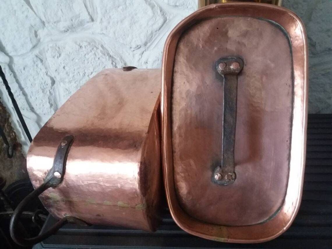 Antique Copper Dutch Oven: French Lidded Daubiere Braising Pot photo for sale
