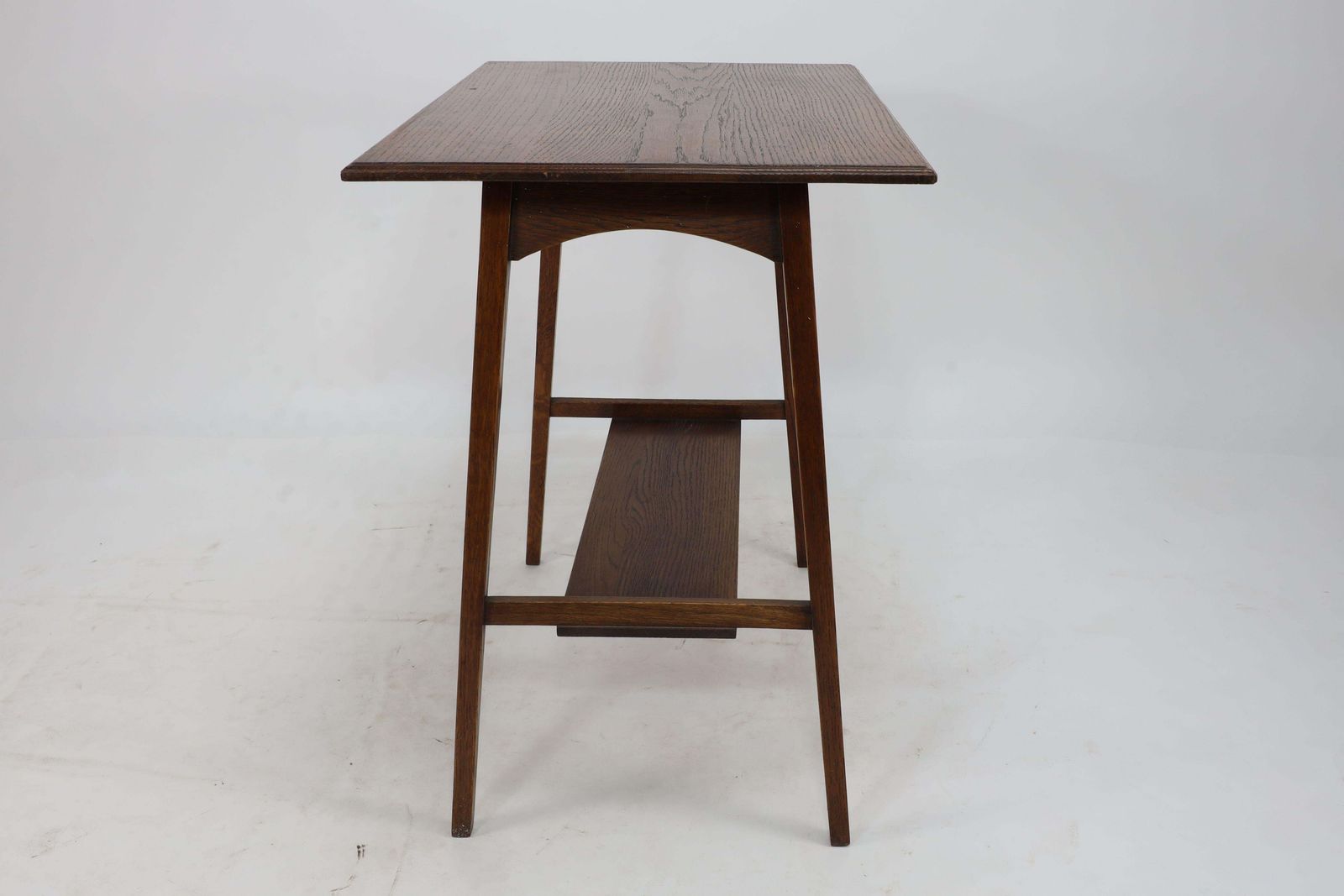 Waring & Gillow. A Pair Of Oak Arts And Crafts Glasgow Style Side Table photo Furniture