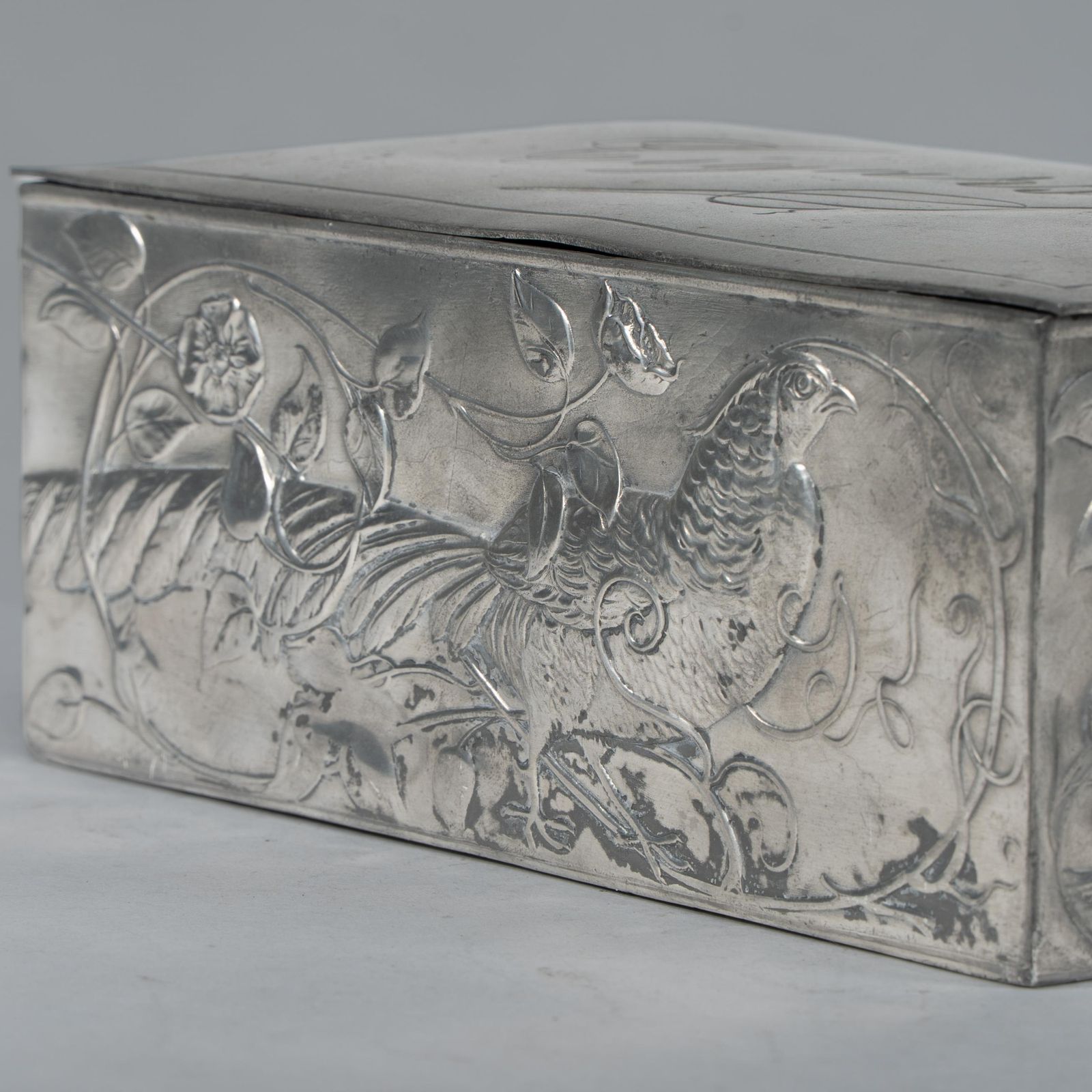 1500.0 An Art Nouveau Continental Pewter Cigar Box W. Cedar Lining & Decor Of Pheasant photo