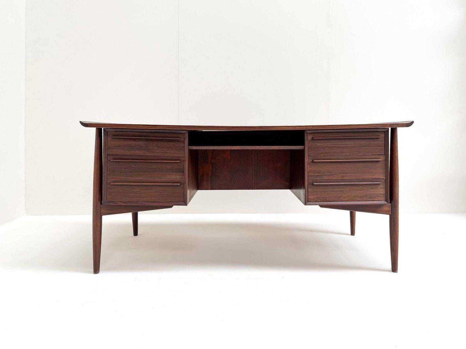 Arne Vodder Desk In Rosewood For H.P. Hansen, Denmark, 1960s photo furniture