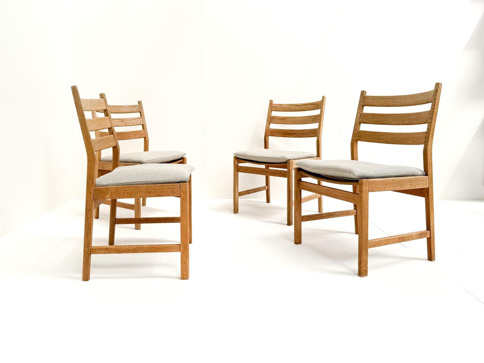Kurt østervig For K.P. Møbler Set Of 4 Oak Dining Chairs photo furniture