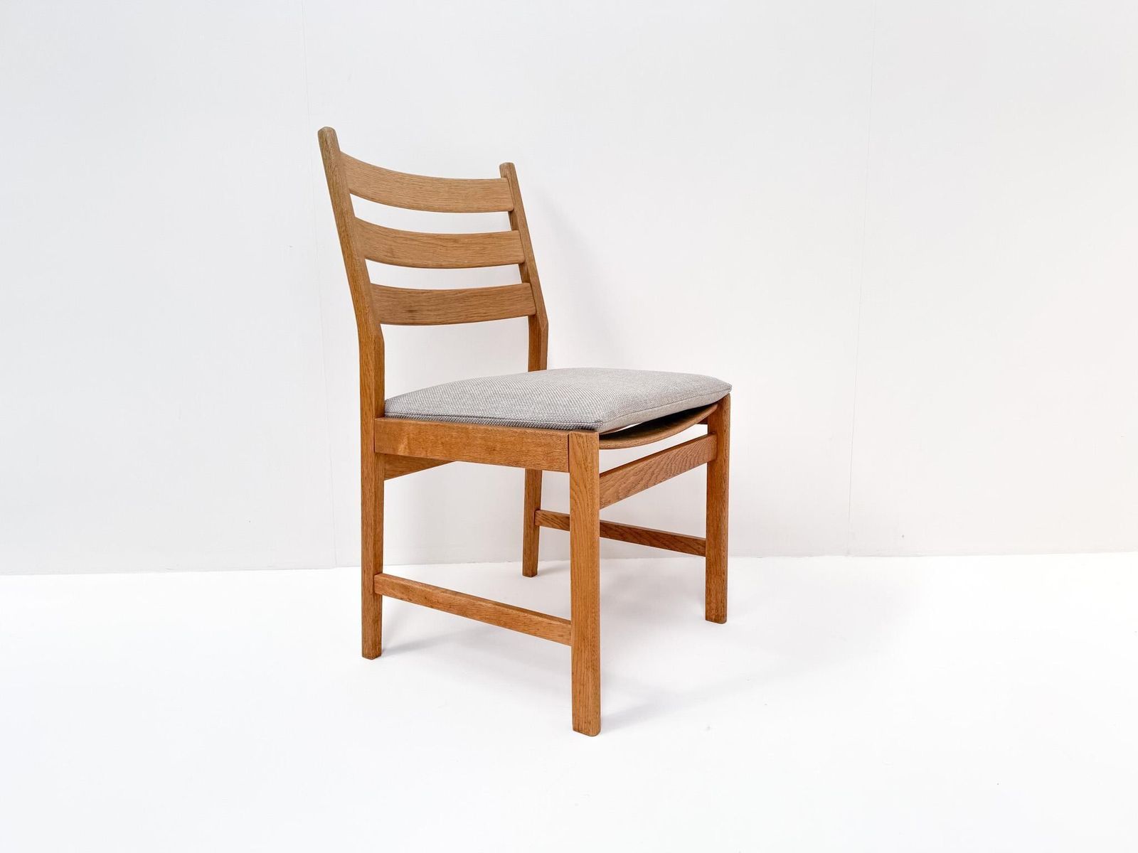 Kurt østervig For K.P. Møbler Set Of 4 Oak Dining Chairs photo for sale
