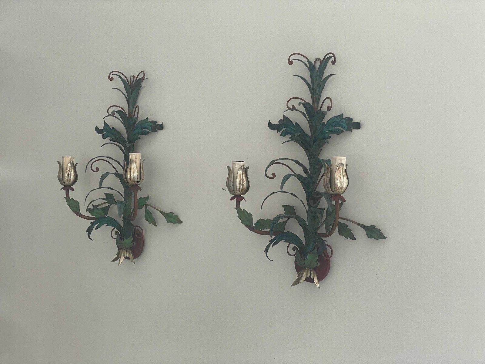 Flower Design Green Metal Pair Of Florentiner Sconces By Lucienne Monique Scandicci Firenze, 1960s, Italy photo for sale