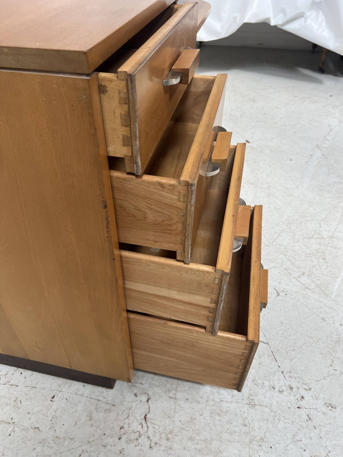 20th Century Maple Veneer Style Desk photo 1059.525