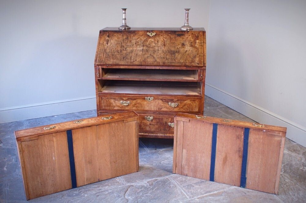photo vinterior George II Walnut Bureau, 18th Century And Earlier