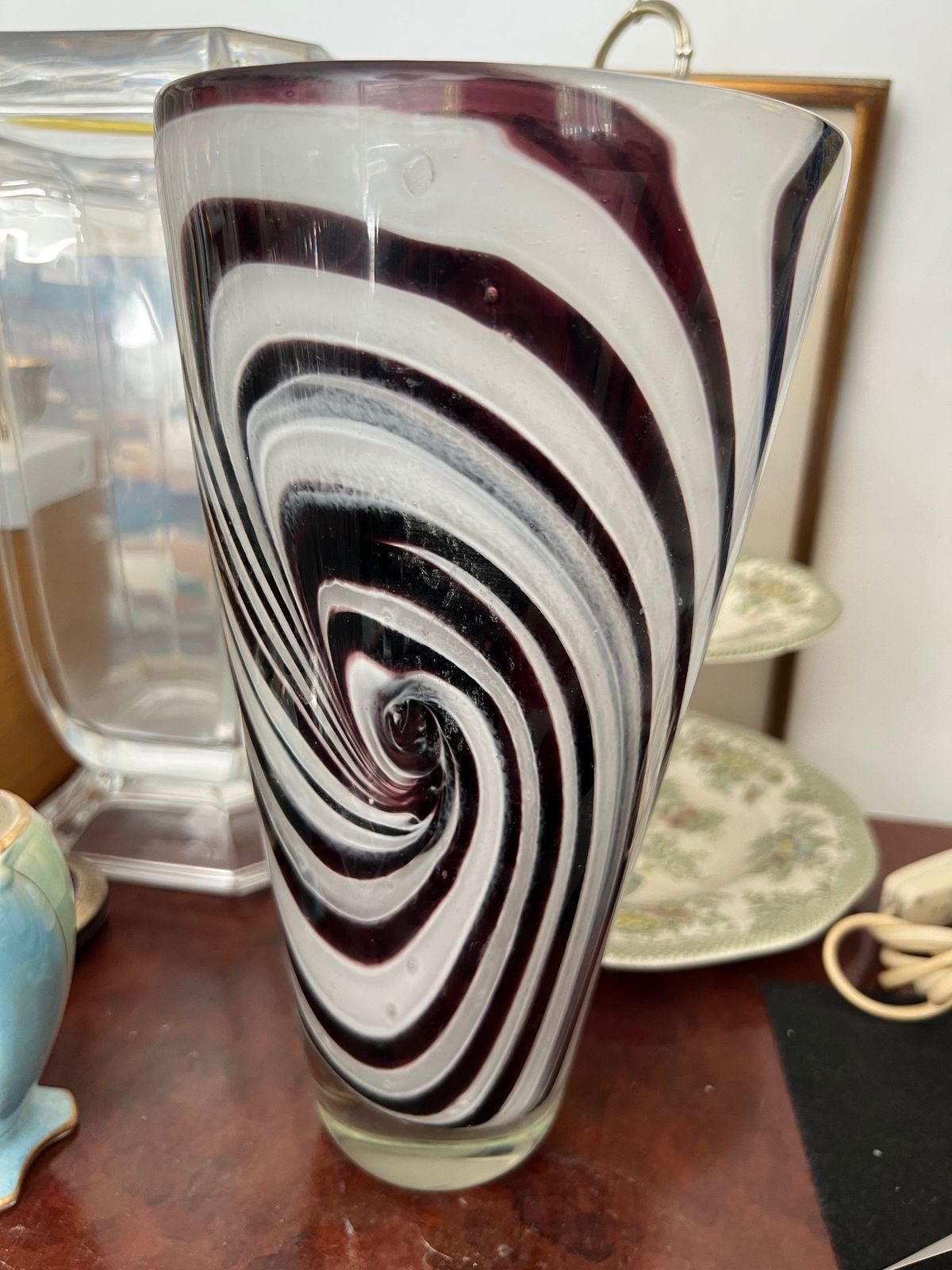Hand Blown Art Glass Vase – Mauve & White Swirl photo for sale