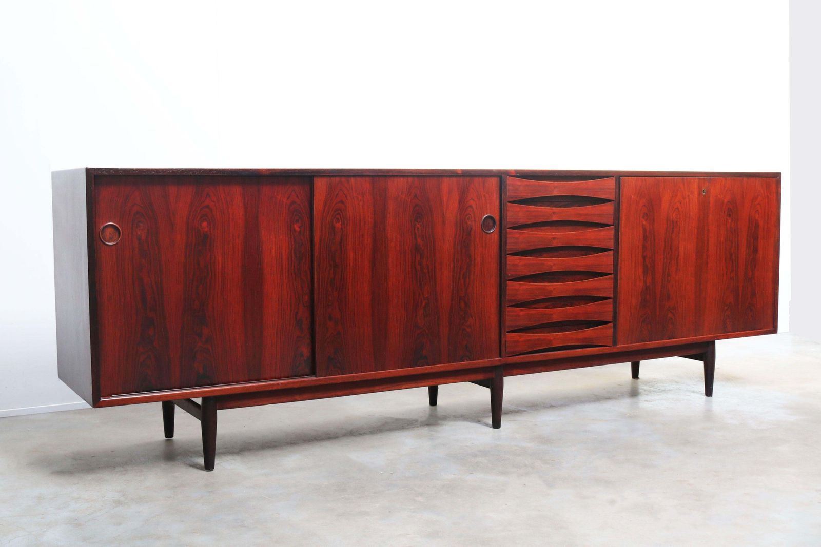 Zeldzaam Deens Design Dressoir Model 29a Van Arne Vodder Voor Sibast Furniture photo furniture