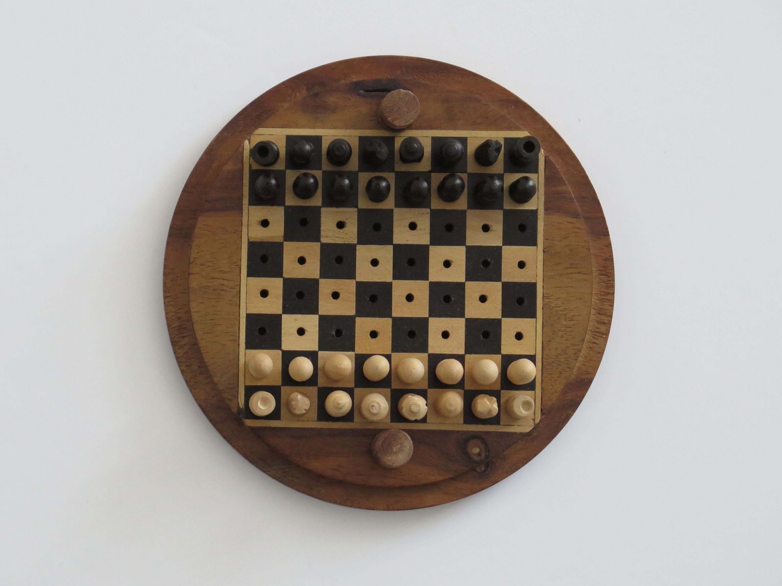 Miniature Travelling Chess Set Game Inlaid Walnut Box Handmade, Circa 1930's photo vinterior