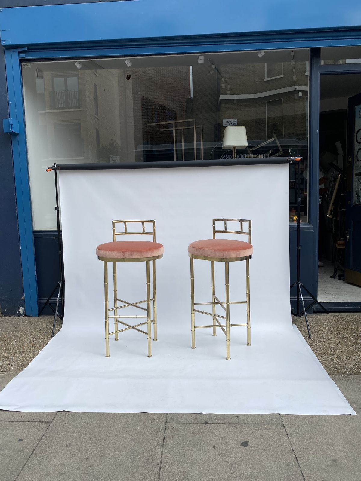 1970s Pair Pink Dedar Velvet Brass Faux Bamboo Bar Stools Hollywood Regency Breakfast Bar Kitchen photo buy