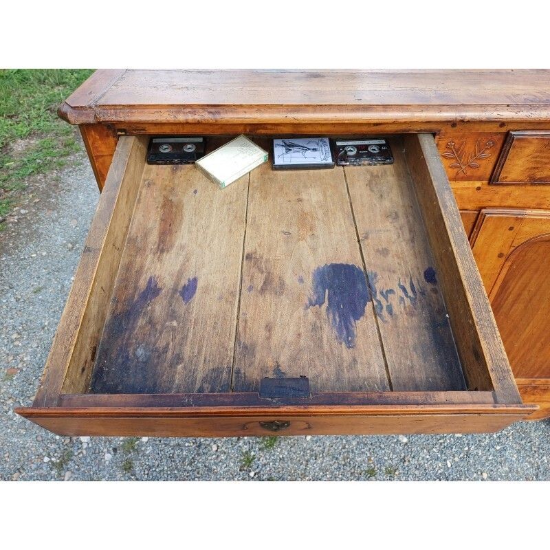 photo furniture 19th Century Walnut Sideboard, 1800s