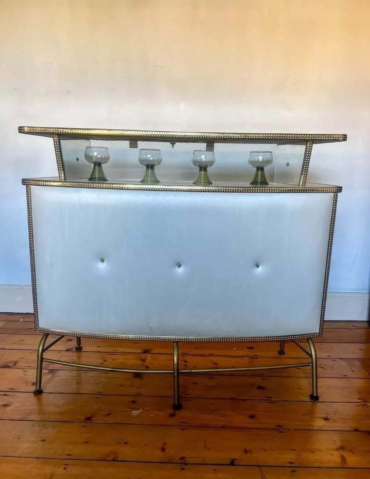 Vintage 1960's/1970's White/Gold Cocktail Bar photo furniture