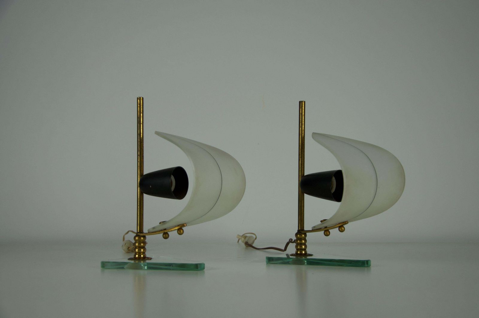 Pair Of Brass And Opaline "Sailboat" Table Lamps, Italy, 1950s photo vintage