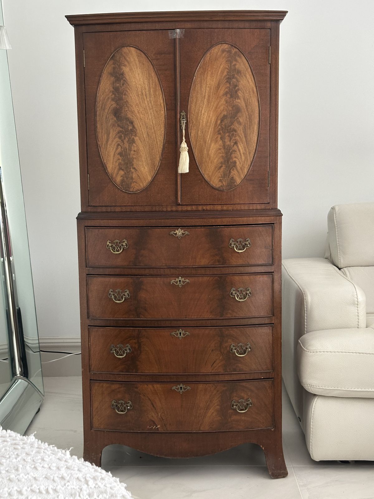 250.0 Chest On Drawers photo