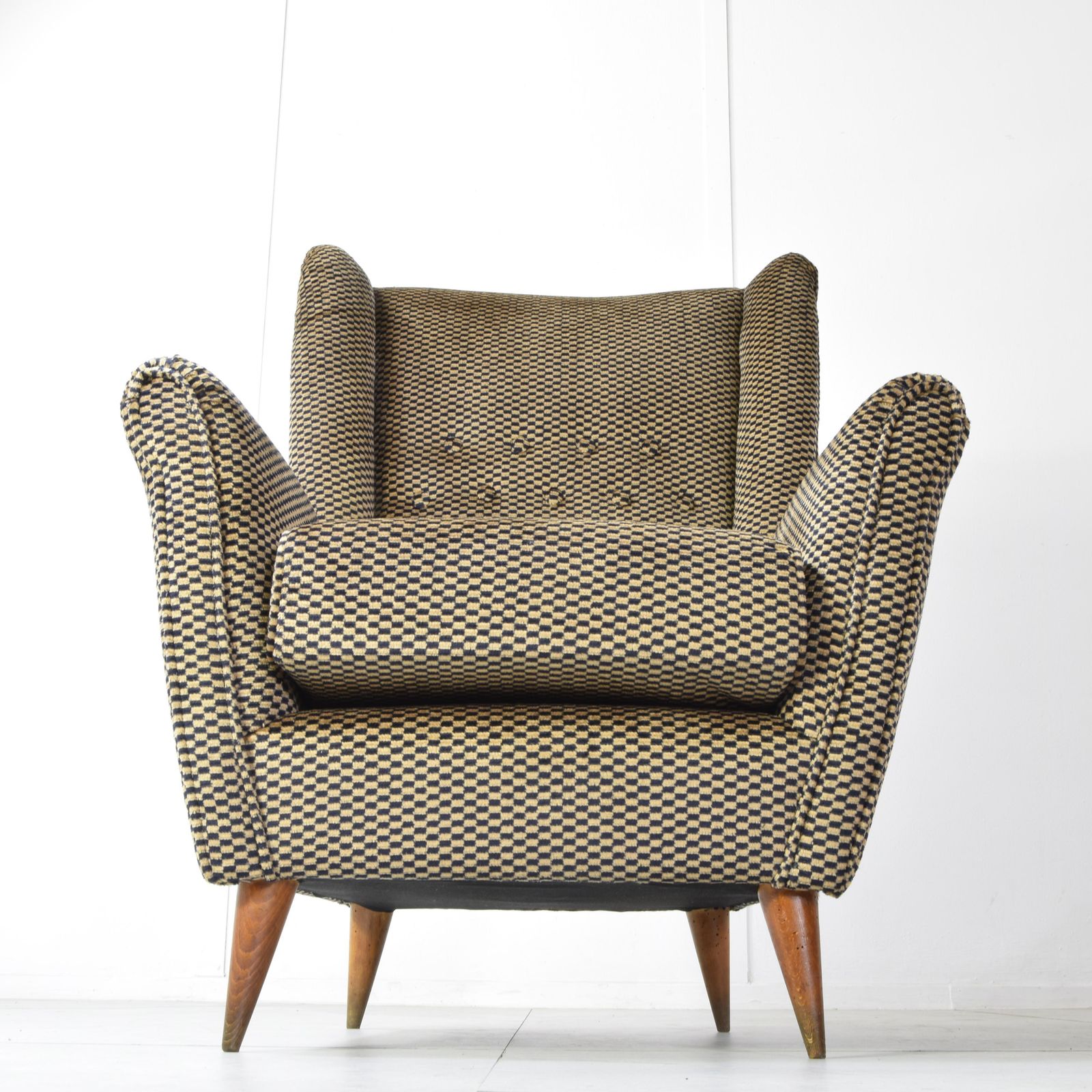 1889.0 Armchair Manufactured By Isa Attributed To Gio Ponti 1950s. photo