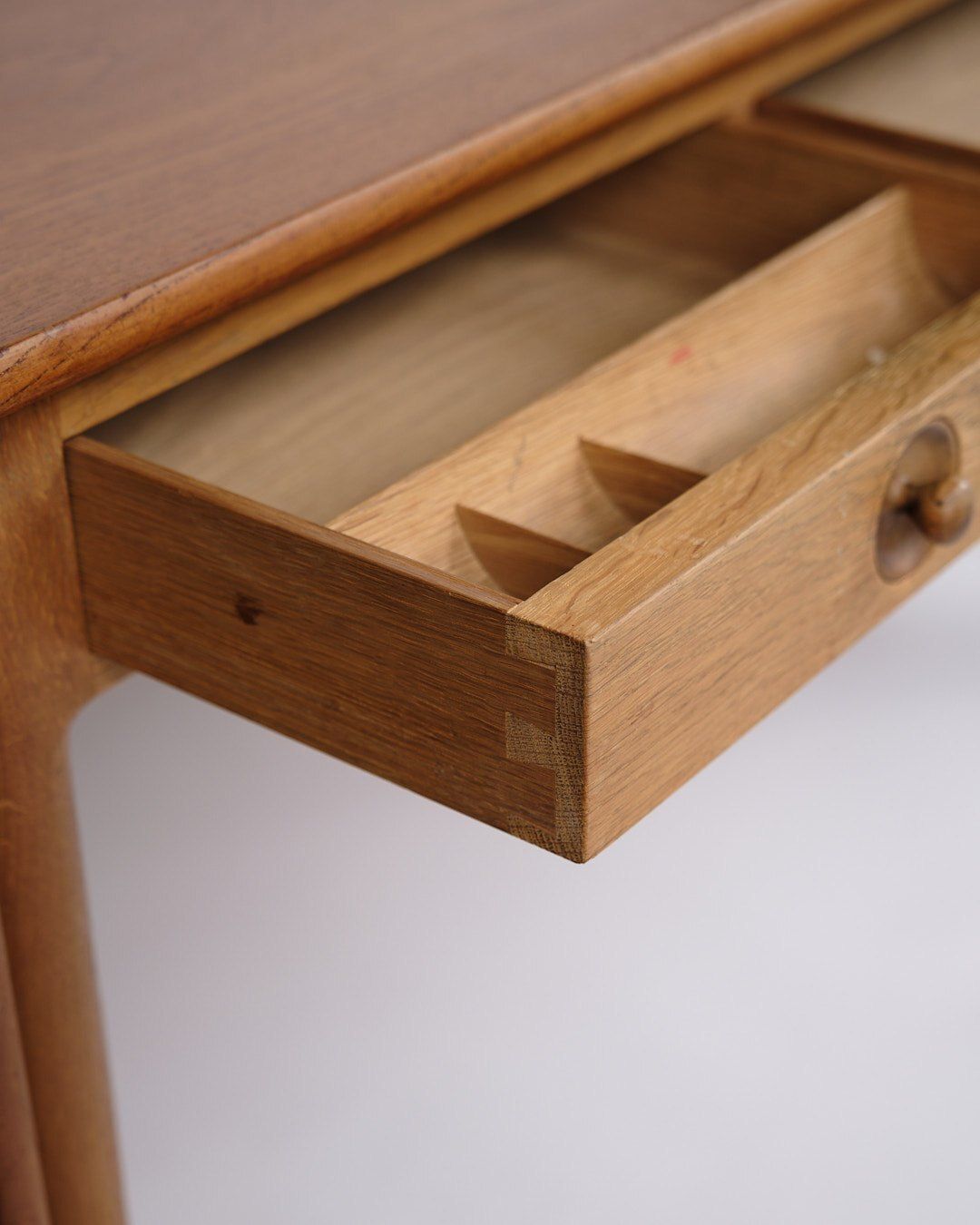 Desk With Flaps   Model At 305   Teak & Oak   Hans J. Wegner   Andreas Tuck   1950s photo vinterior