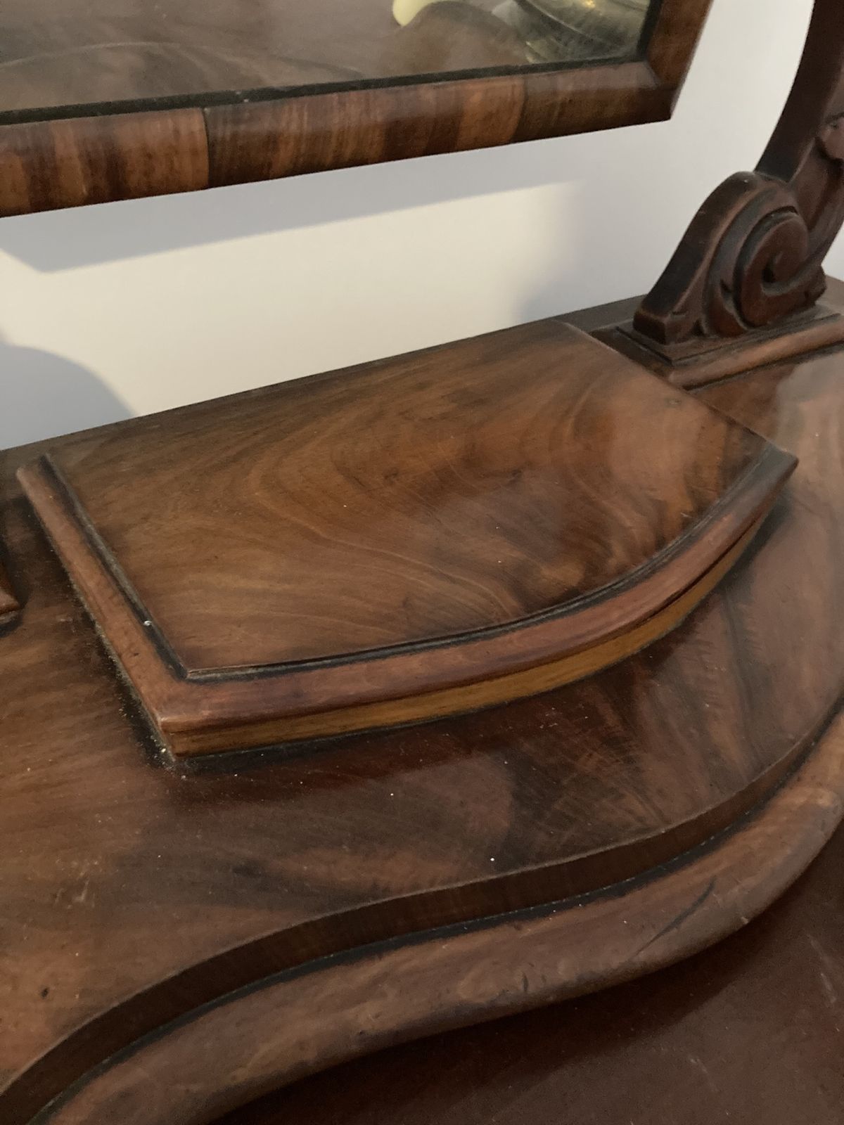 Victorian Mahogany Dressing Swing Mirror Carved Scottish Thistle Carving Late 19 Century photo vinterior