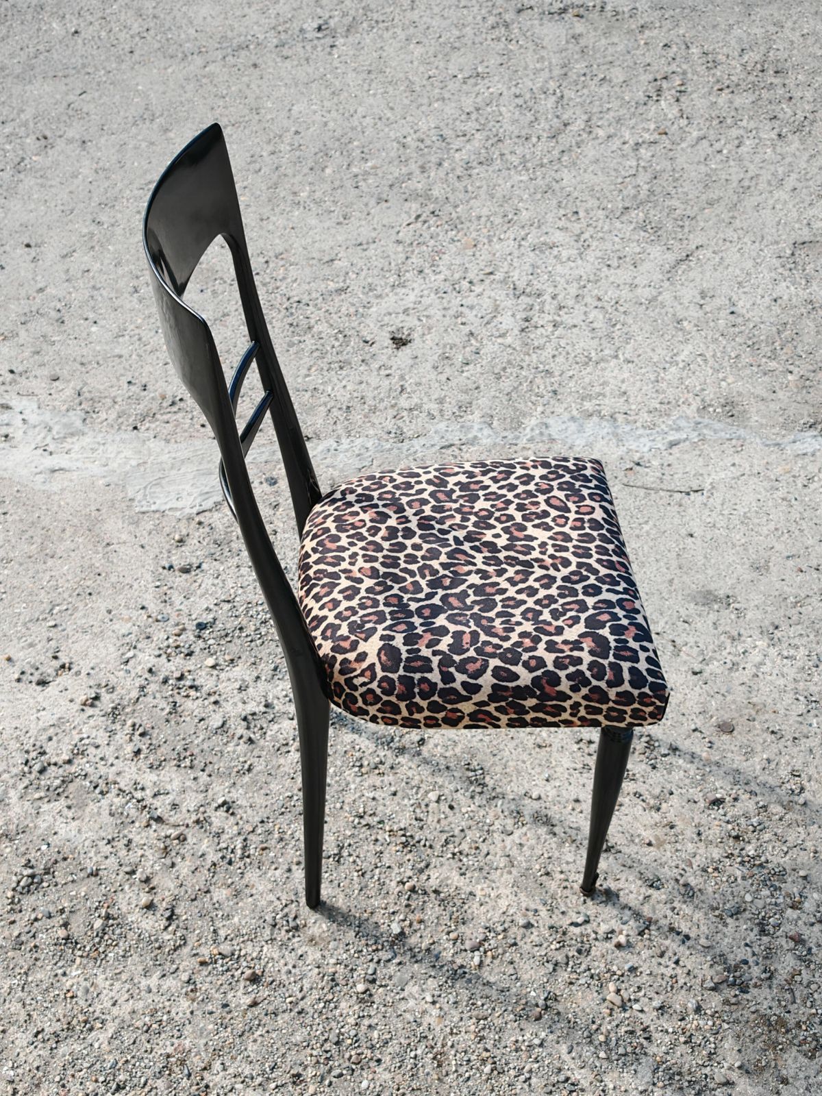 photo for sale Set Of 6 Mid Century Dining Chairs In Black Lacquer And Leopard Print Plush