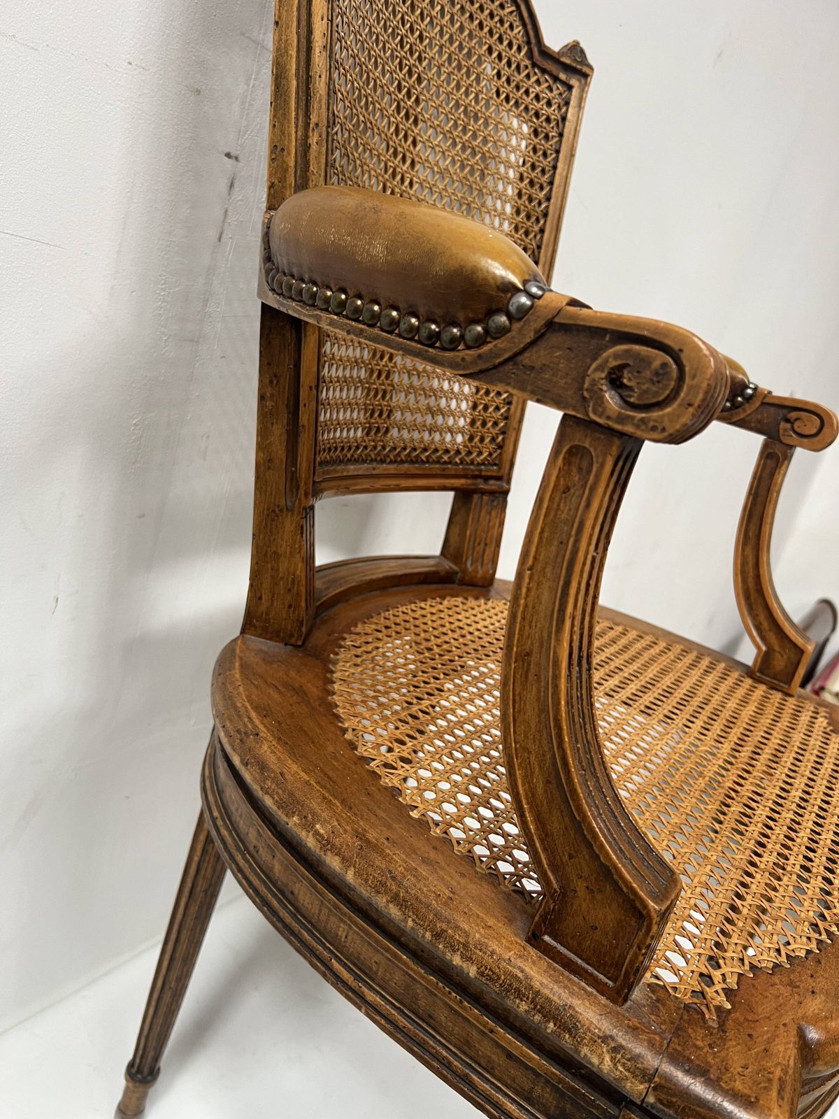 photo furniture Louis XVI Style Office Chair In Stained Beech