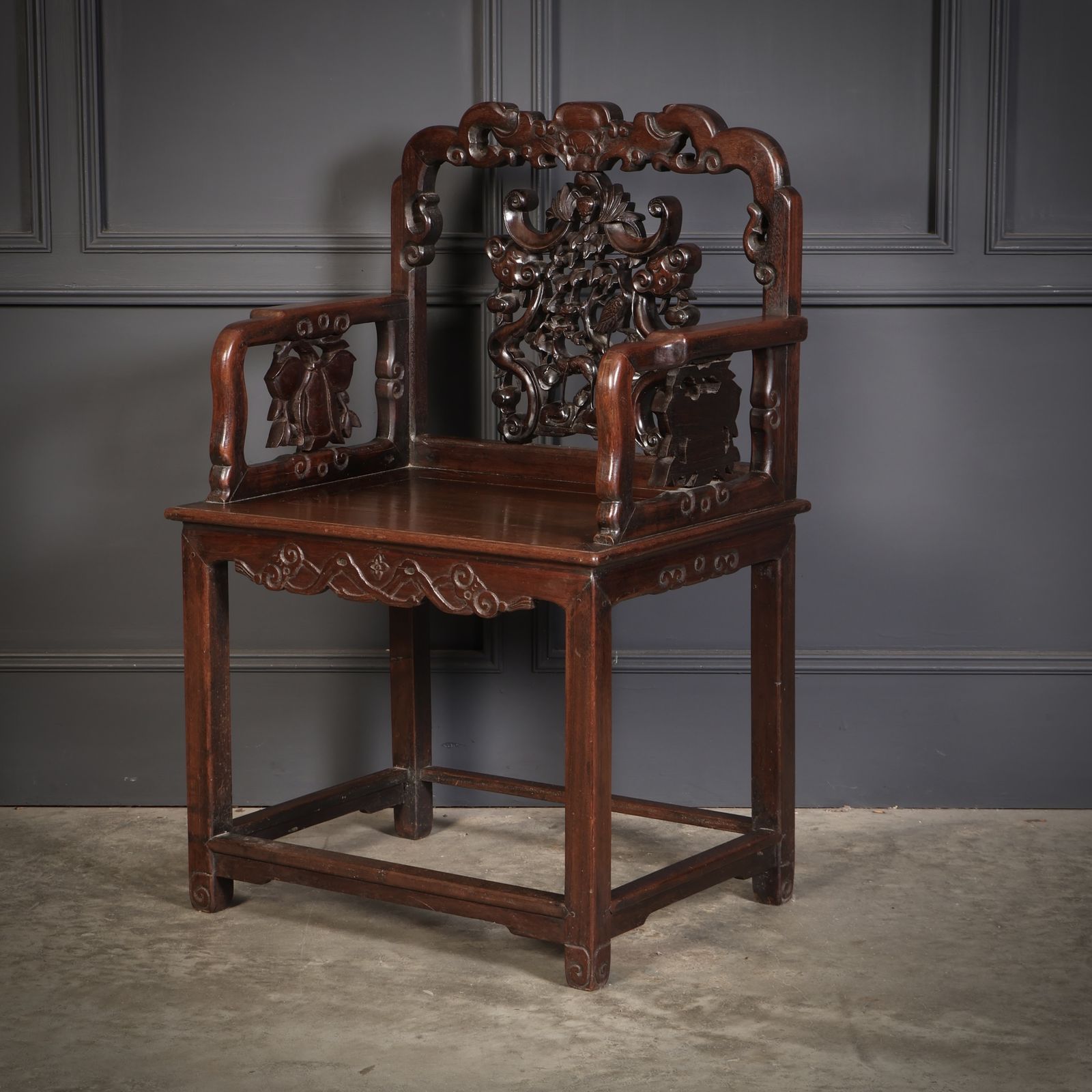 Pair Of Chinese Hongmu Throne Chairs photo 2400.0