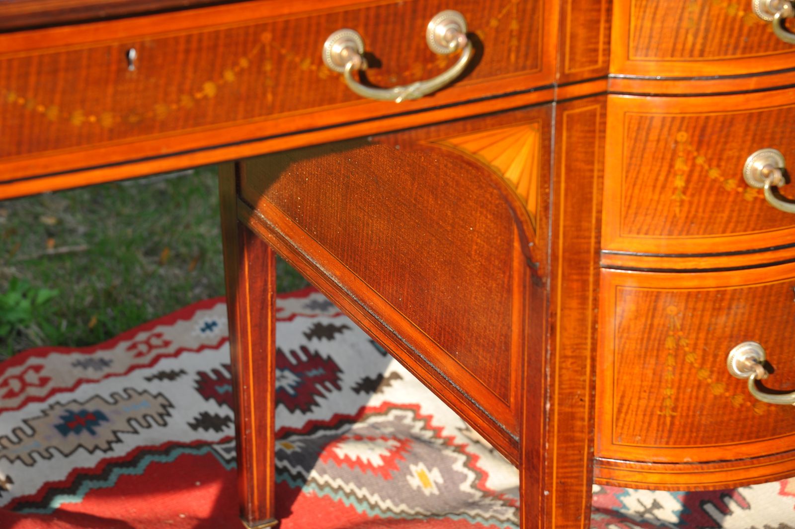 photo vinterior Maple & Co Antique Seven Drawer Twin Pedestal Leather Lined Inlaid Writing Desk