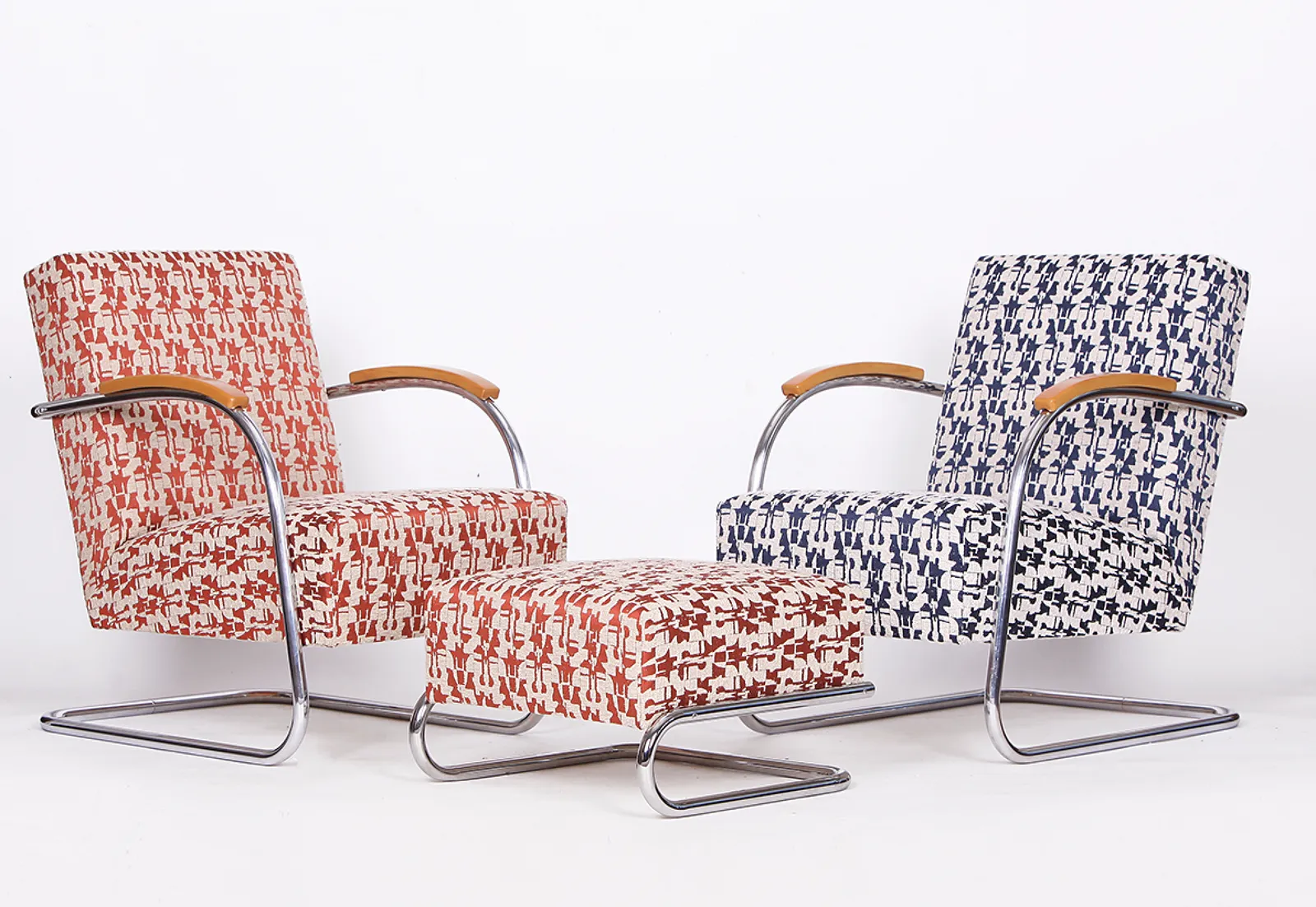2 Tubular Steel Lounge Chairs With Foot Stool By Mücke Melder 1930s