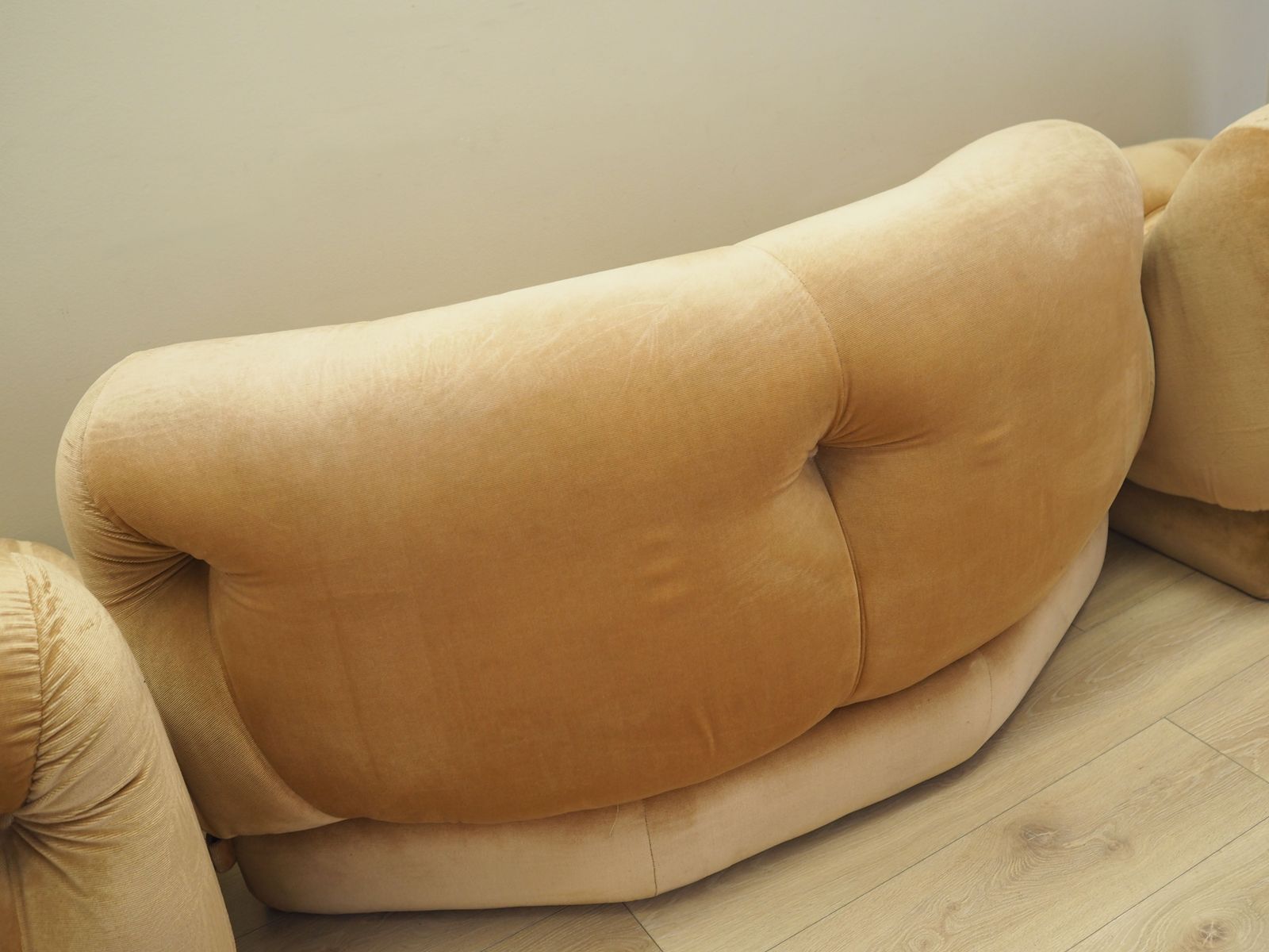 photo buy Modular Sofa Italian Design 1970s Designer Rino Maturi Manufacturer Mimo Padova