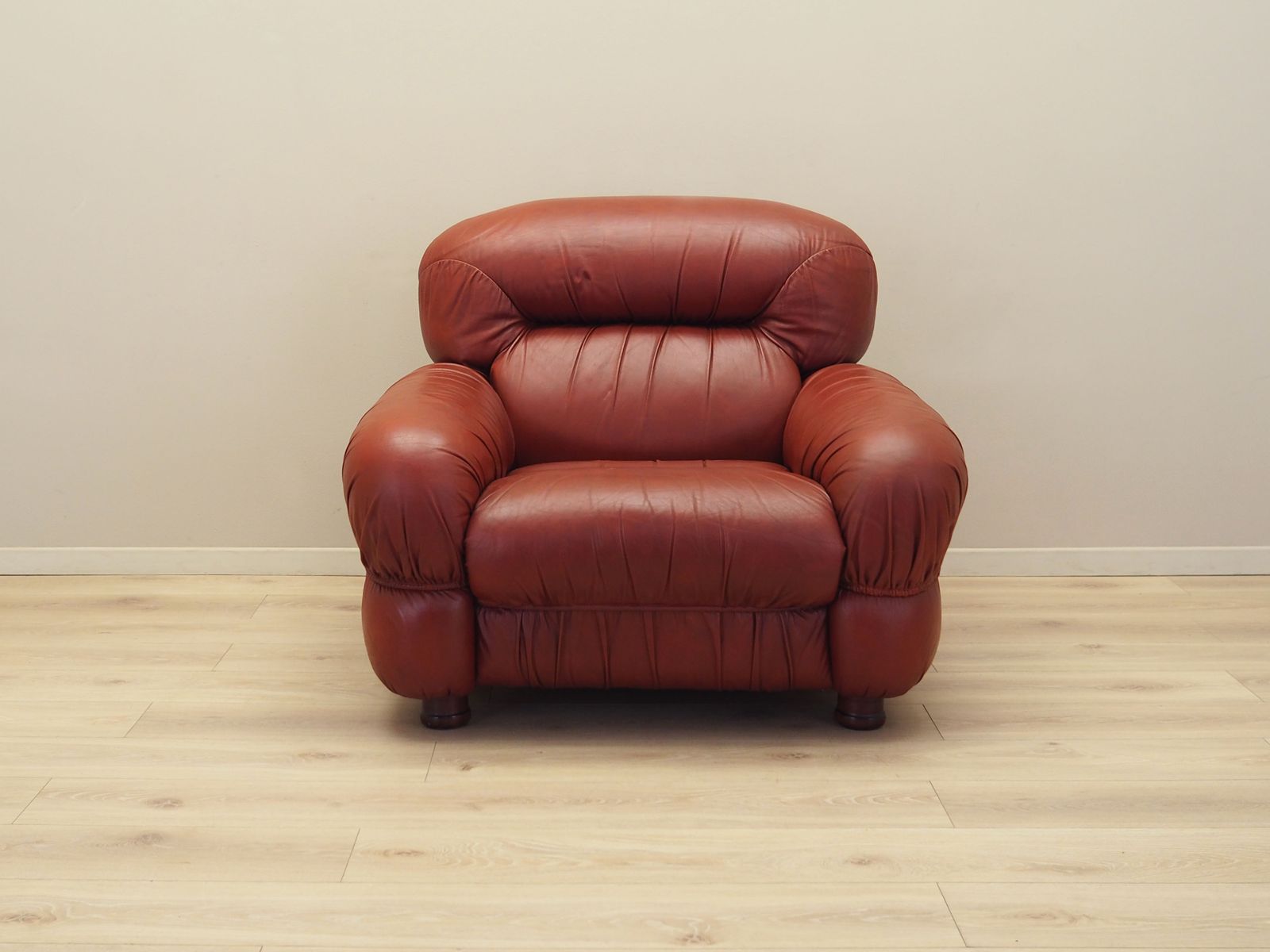 Burgundy Armchair Italian Design 1970s Production Italy photo for sale