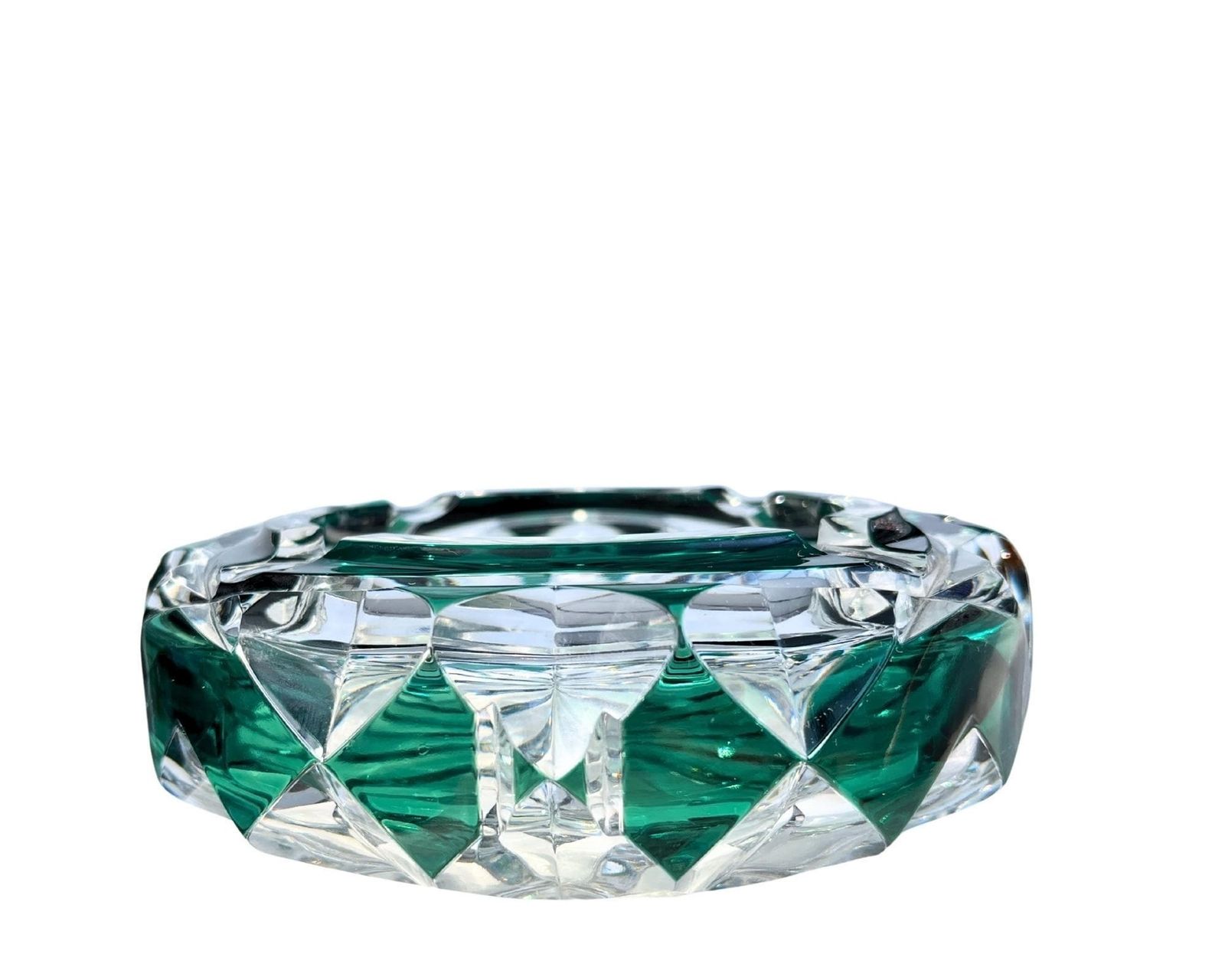 Val Saint Lambert Ashtray | 1 Stuk | Groen Geslepen Kristal | Gesigneerd photo Woonaccessoires