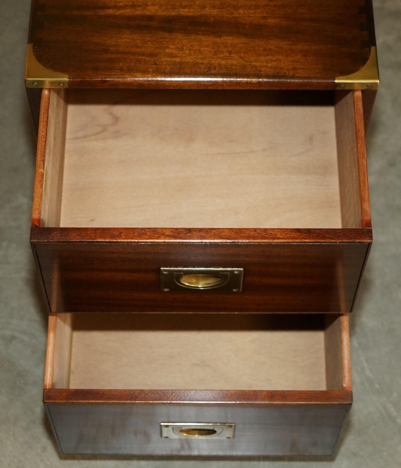 750.0 Stunning Mahogany Brass Harrods Kennedy Military Campaign Side End Table Drawers photo