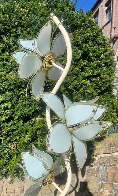 1980s Hollywood Regency Rare All White Italian Glass Lotus Flower Lamp photo for sale