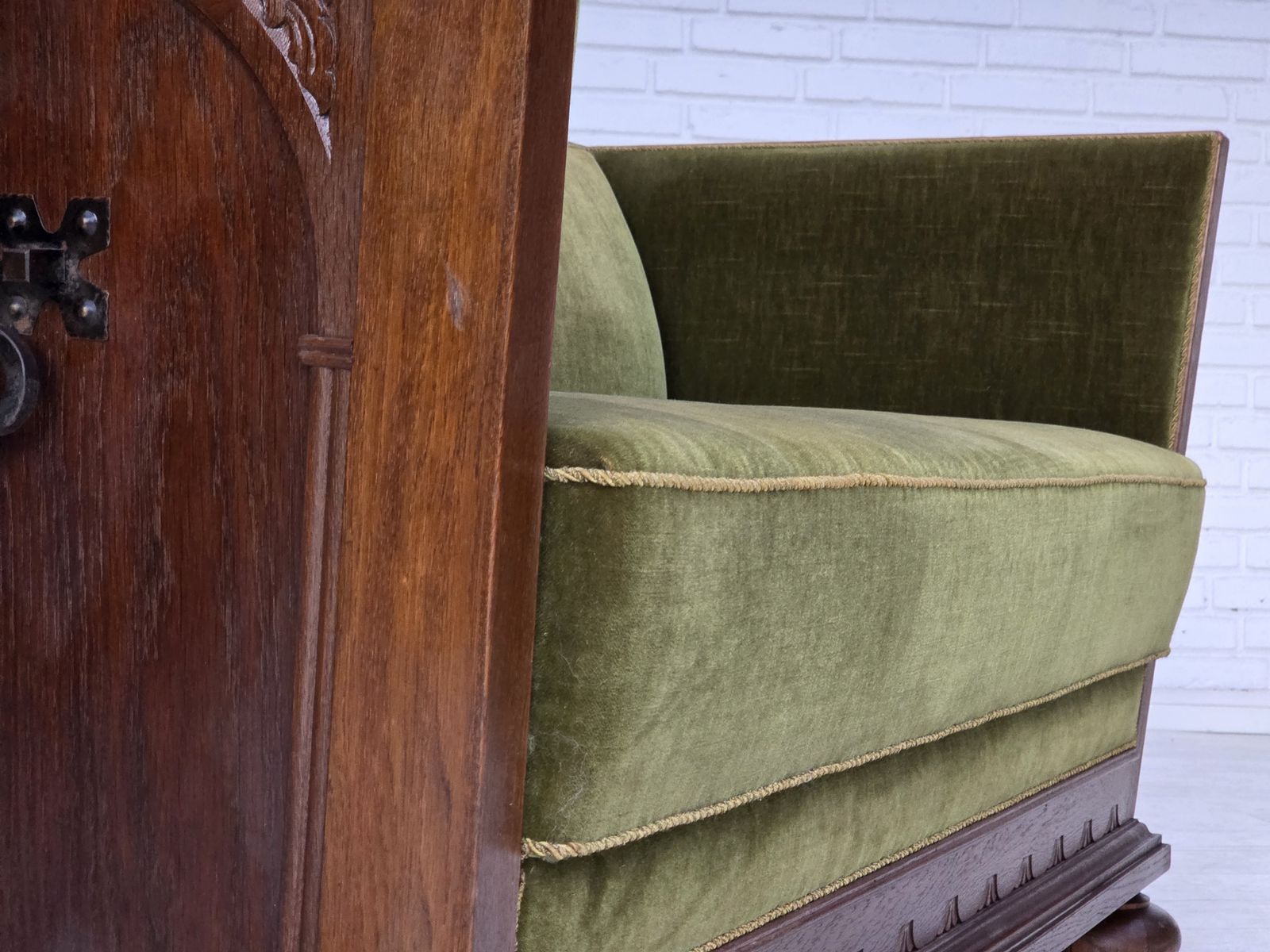 1950s, Danish 2 Seater Sofa, Original Green Furniture Velour, Oak Wood. photo vinterior