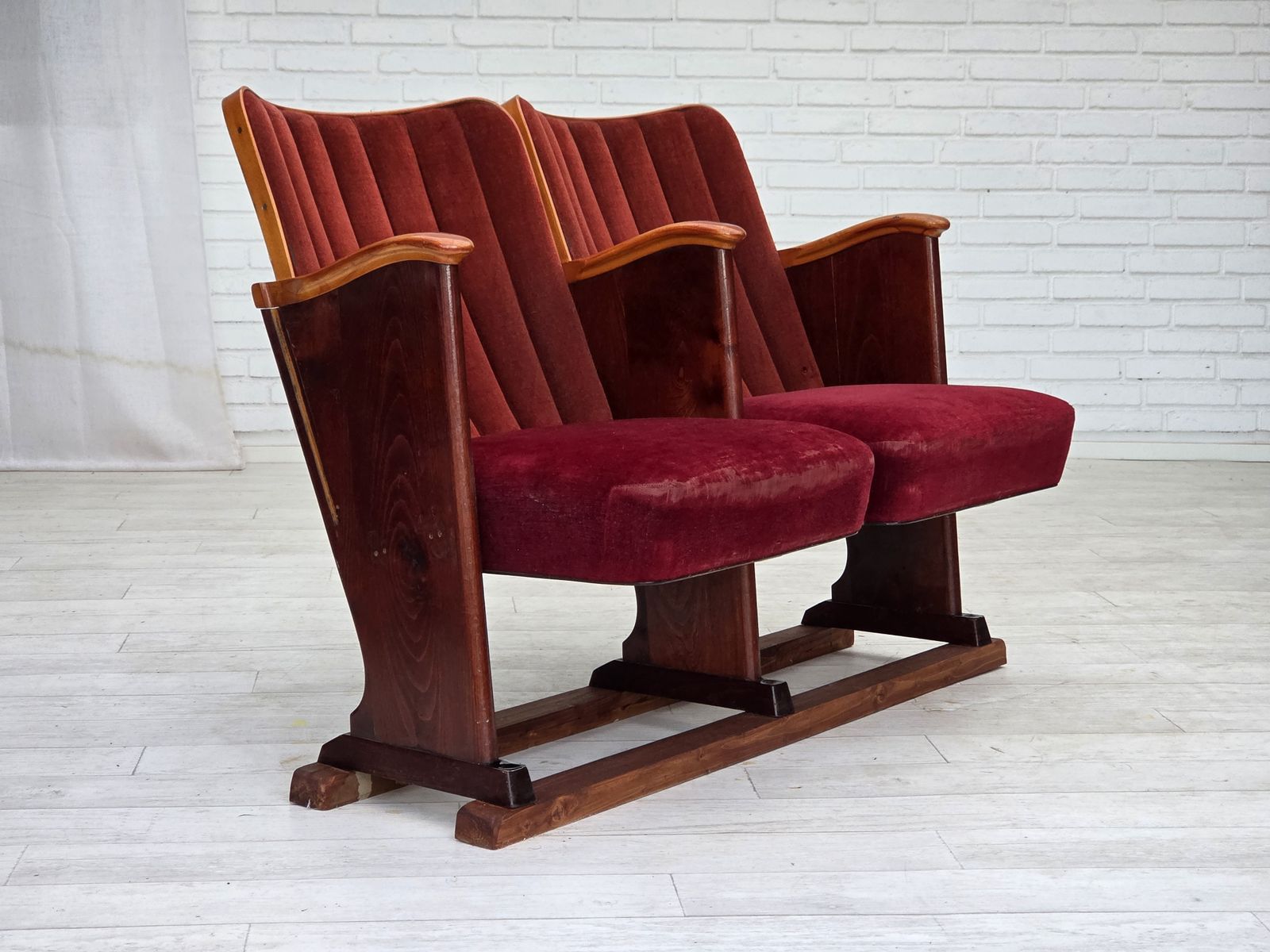 photo vintage 1950s, Danish Cinema/Theater Armchairs, Furniture Velour, Original Condition.