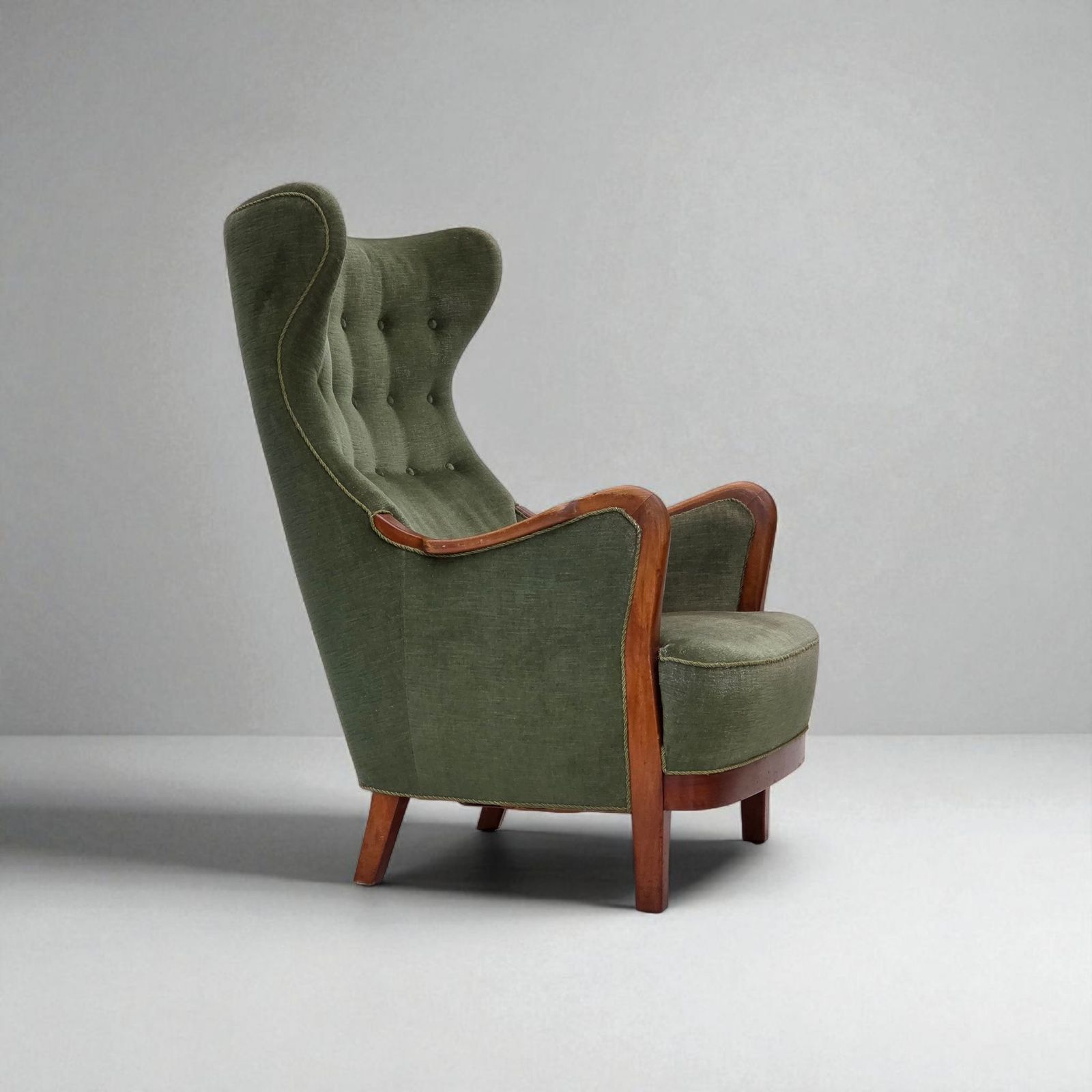 Ca. Jaren 1960, Deense Fauteuil Met Hoge Rug, Groen Meubelvelours, Teakhout.